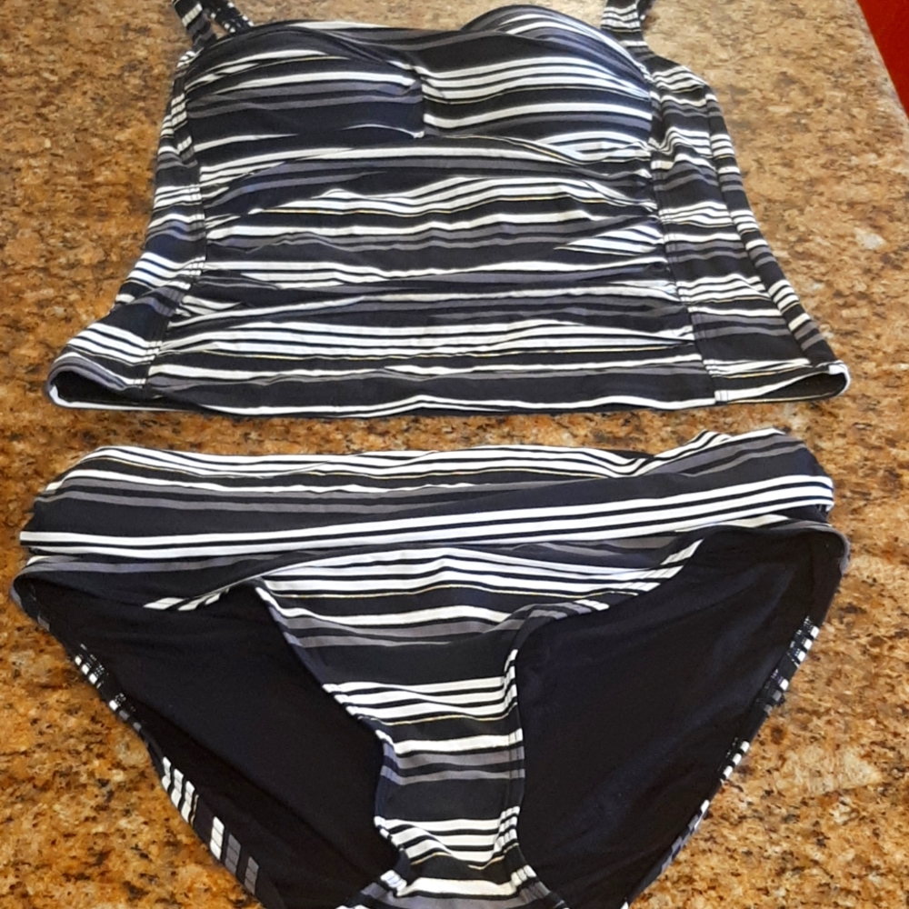 Bond-eye Australia Swimsuit